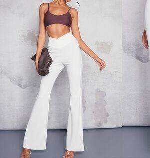 NWT PRETTYLITTLETHING WHITE WIDE LEG PANTS 16